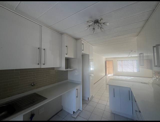 3 bed property to rent in MORNINGSIDE